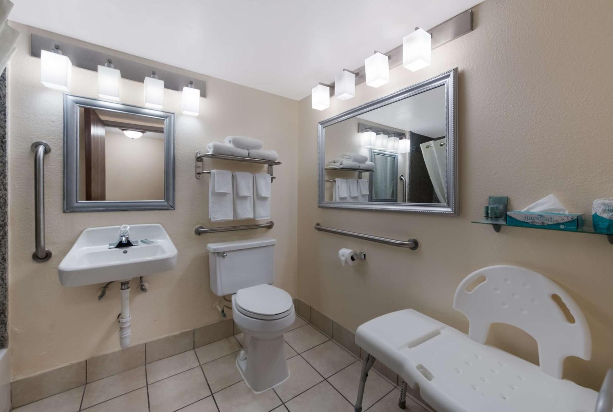 Best Western Hampton Coliseum Inn Dış mekan fotoğraf